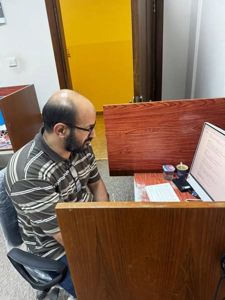 مركز المعلومات والتوثيق يُنجز صيانة شاملة لأجهزة مركز اللغات استعدادًا لامتحان IELTS