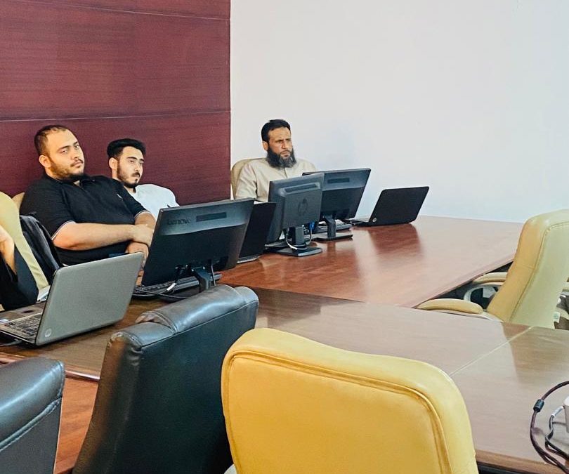 مركز المعلومات والتوثيق يختتم ورشة عمل مجانية حول أساسيات صيانة الحاسوب